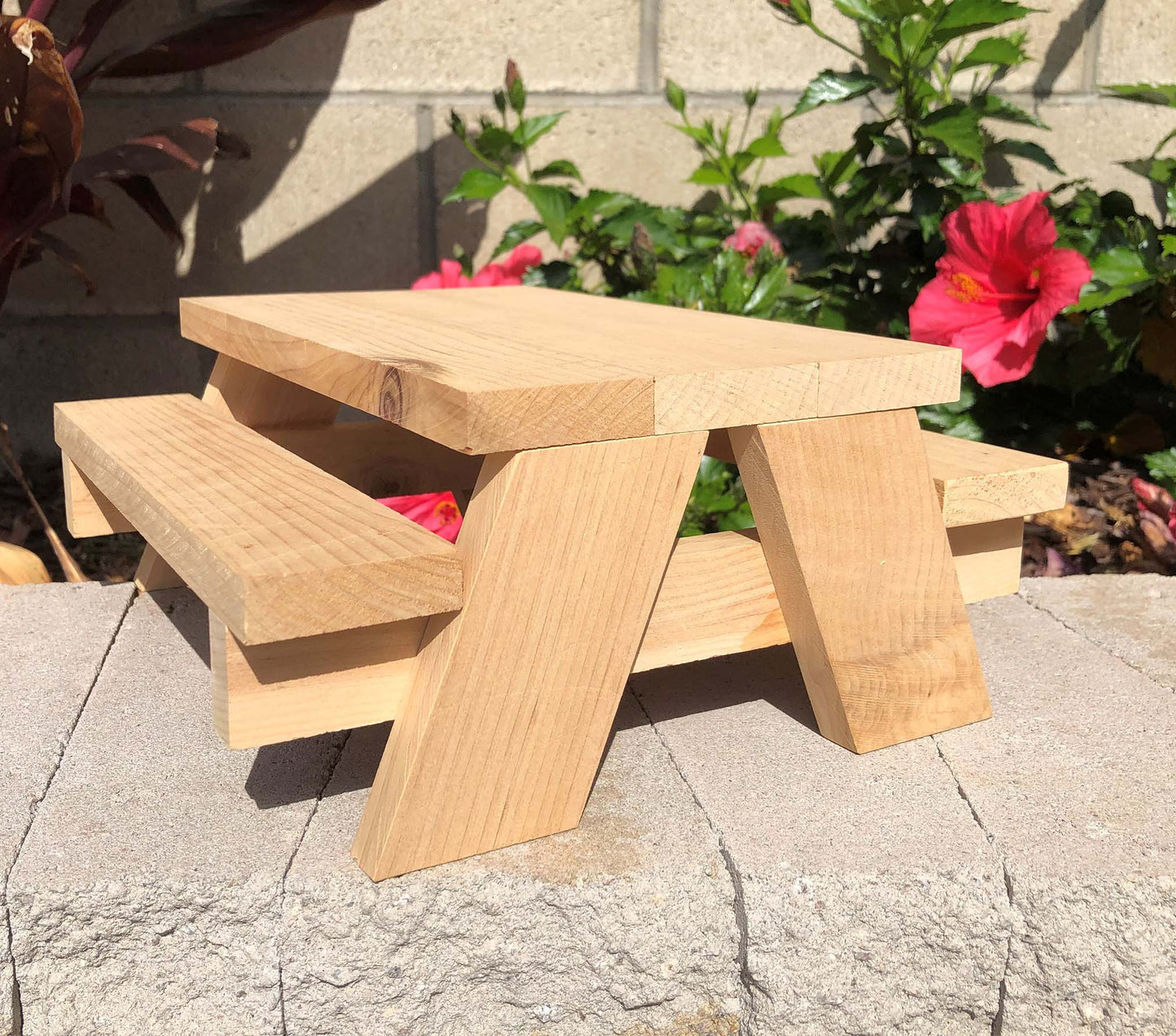 Cedar squirrel picnic bench table. Natural wood or torched and burned for distressed look. Optional freestanding, mounted or stainless steel feed bowl.